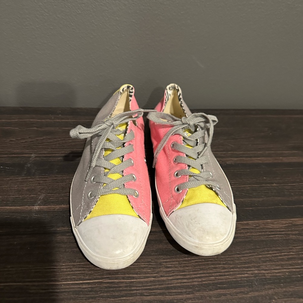 Converse tennis shoe